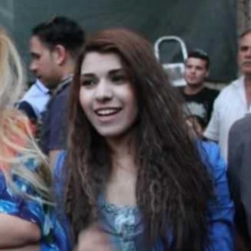 الصحفية آية منصور و الشاعرة نسيم الداغستاني