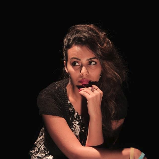 الفنانة ساره آدم تستعد للأمسية الغنائيةOct. 252014